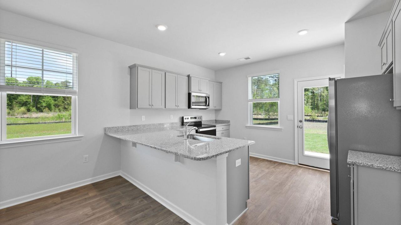 1091 Refuge Way Photo 7