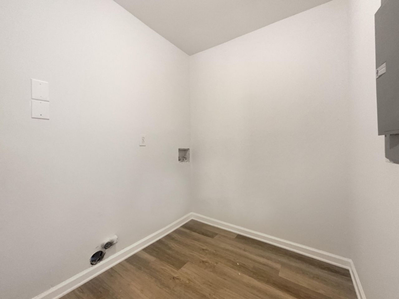 7875 Nummie Court Photo 11