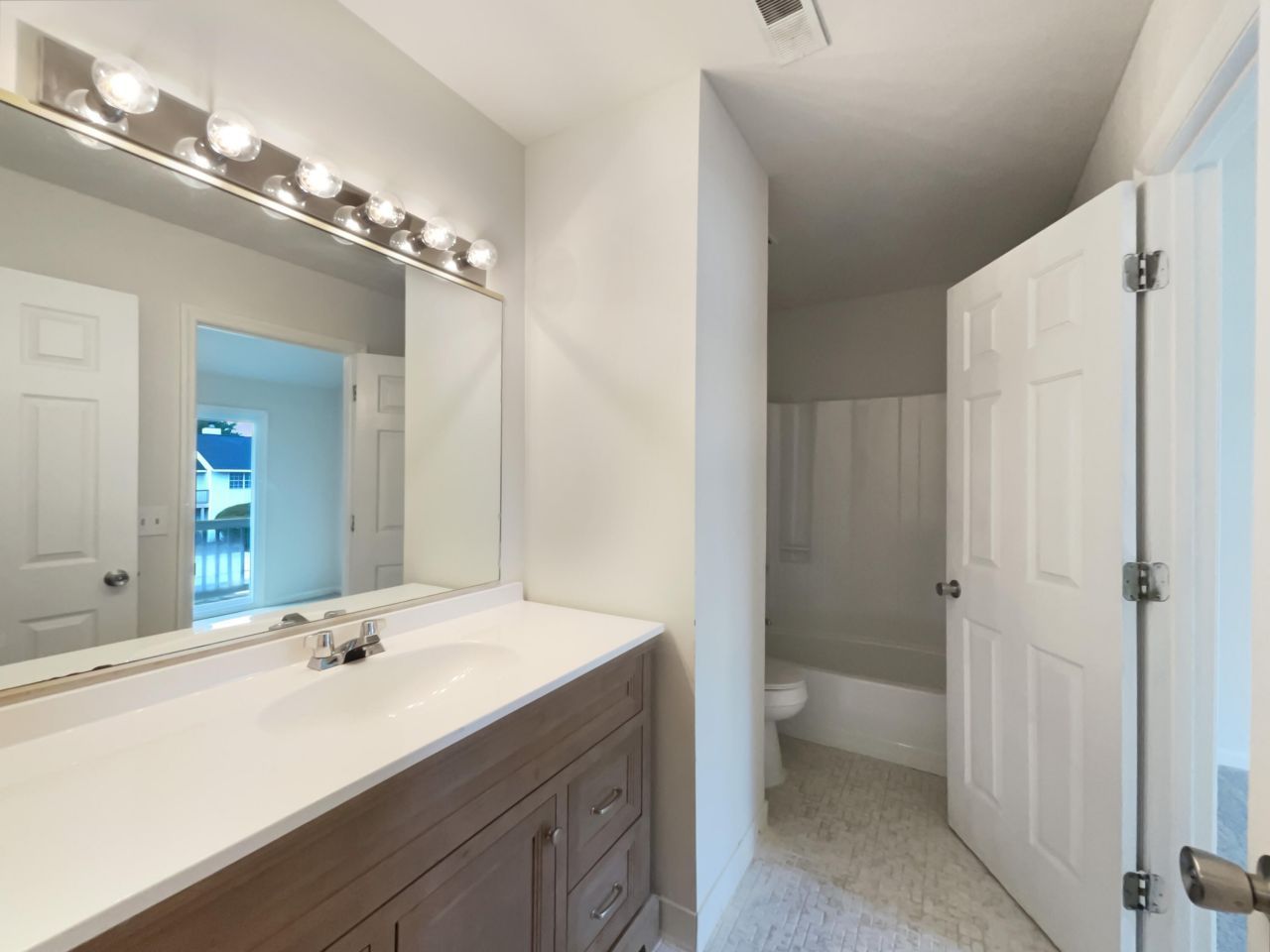 7875 Nummie Court Photo 6