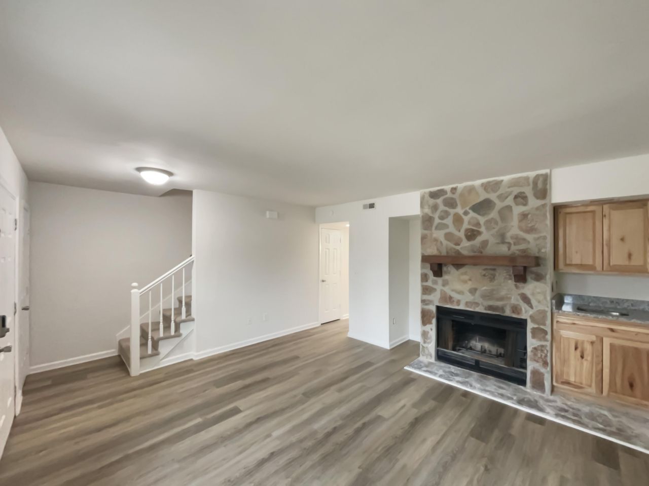 7875 Nummie Court Photo 9