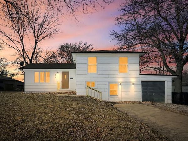 116 SW Noel Street, Lee's Summit, MO 64063