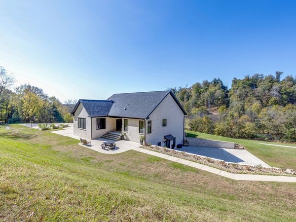 564 Mt Olive Cemetery Rd , Lynnville, TN 38472