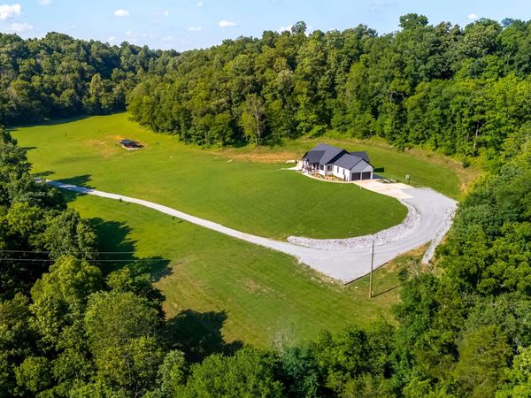 564 Mt Olive Cemetery Rd, Lynnville, TN 38472