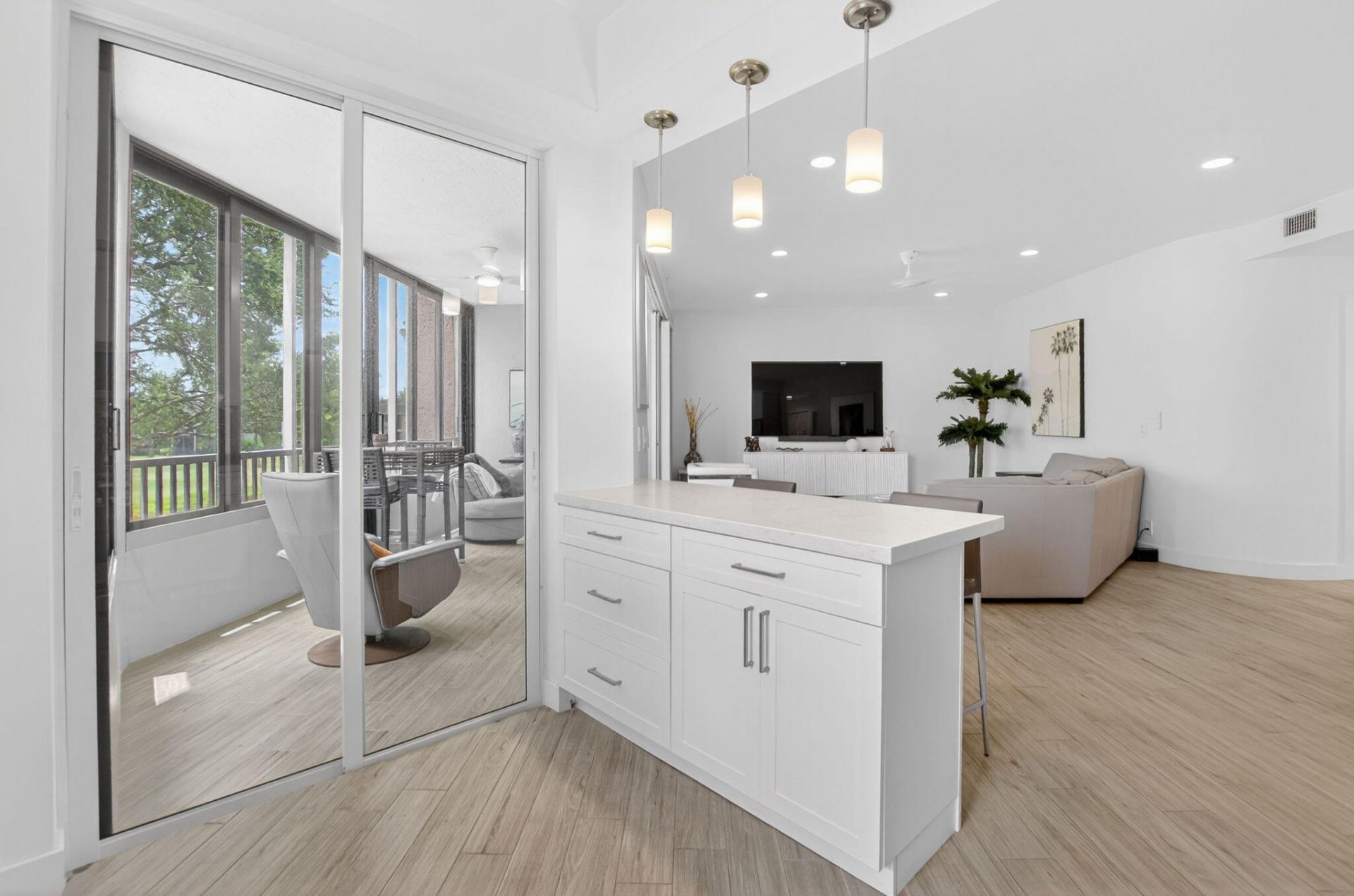 7546 La Paz Boulevard, Unit 205, Boca Raton, FL 33433 Photo