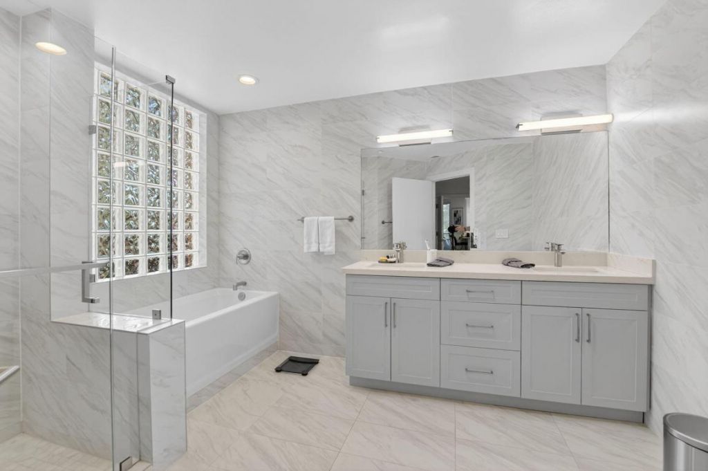 7546 La Paz Boulevard, Unit 205, Boca Raton, FL 33433 Photo