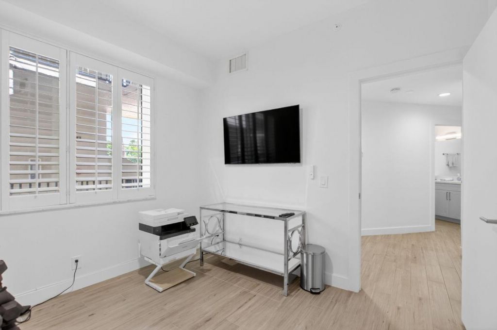 7546 La Paz Boulevard, Unit 205, Boca Raton, FL 33433 Photo