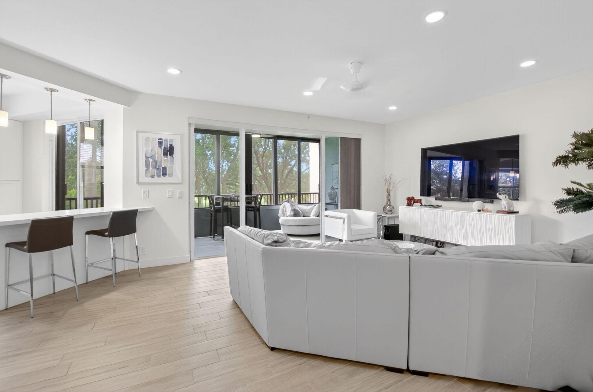 7546 La Paz Boulevard, Unit 205, Boca Raton, FL 33433 Photo