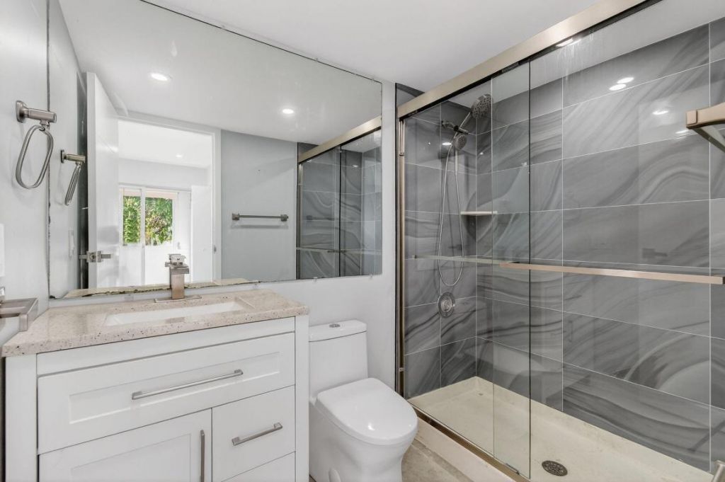 171 Monaco D, Delray Beach, FL 33446 Photo