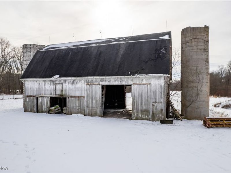 26153 Royalton Road, Columbia Station, OH 44028 Photo 11