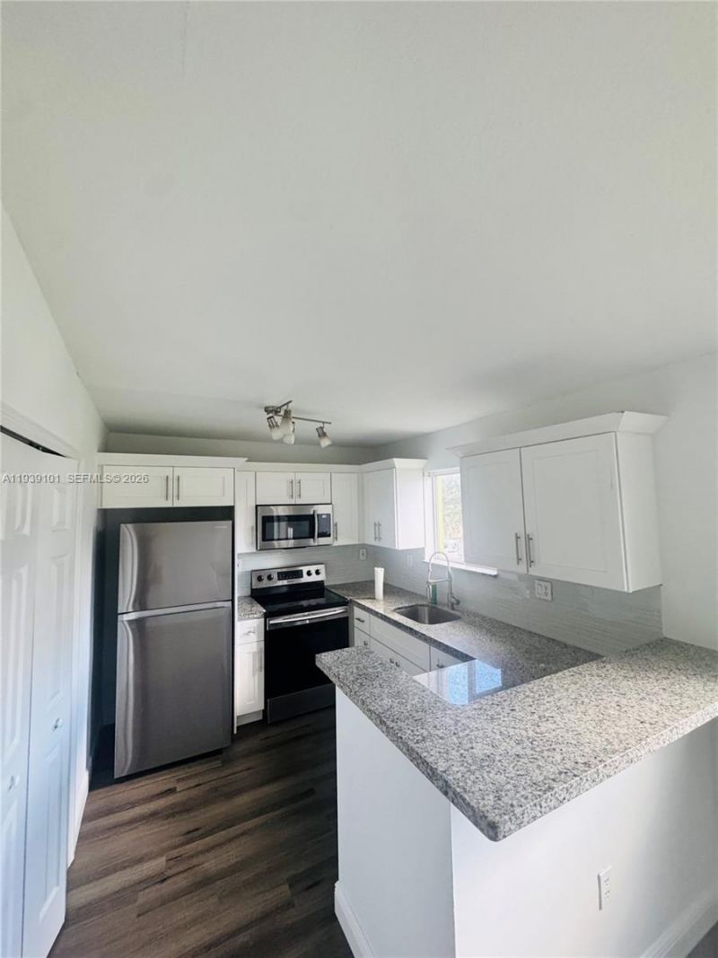 3390 NE 10th St, Unit 201, Homestead, FL 33033 Photo