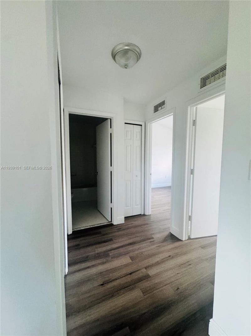 3390 NE 10th St, Unit 201, Homestead, FL 33033 Photo