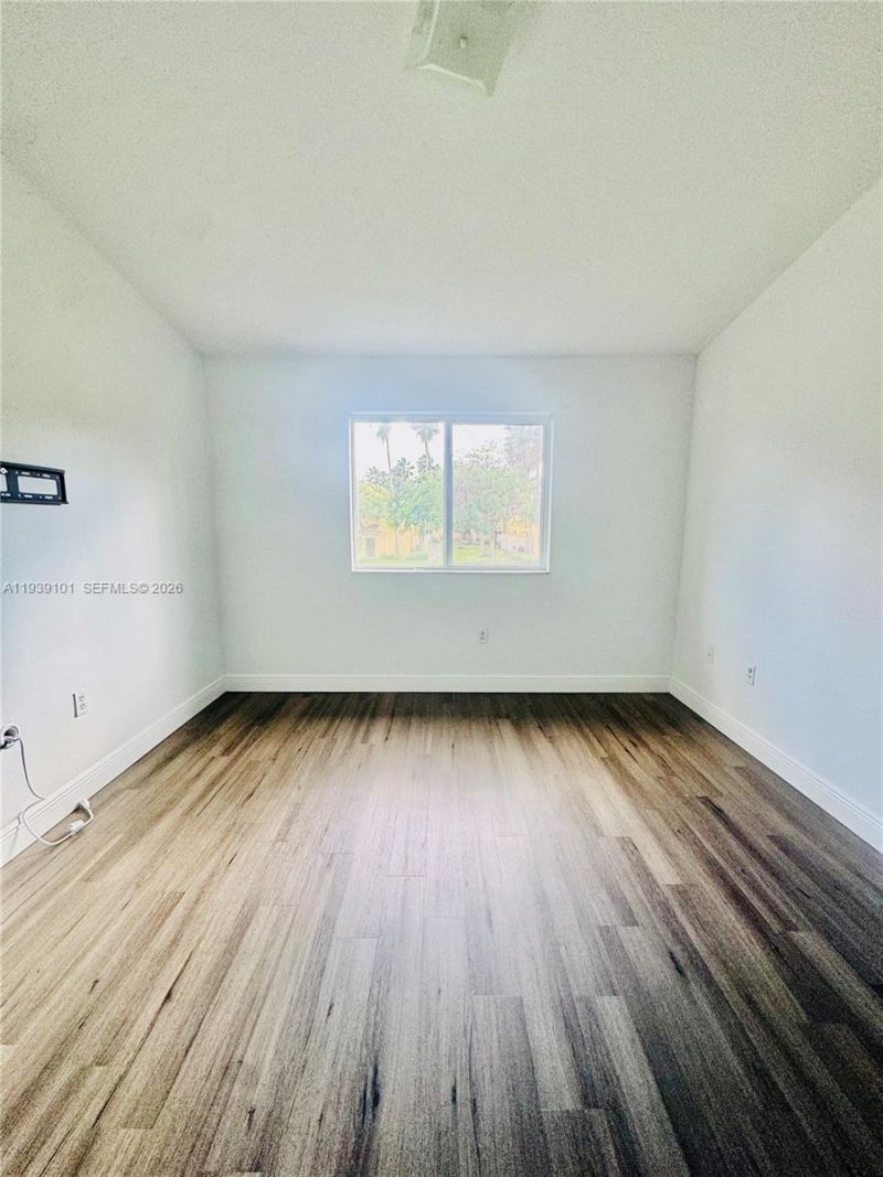 3390 NE 10th St, Unit 201, Homestead, FL 33033 Photo