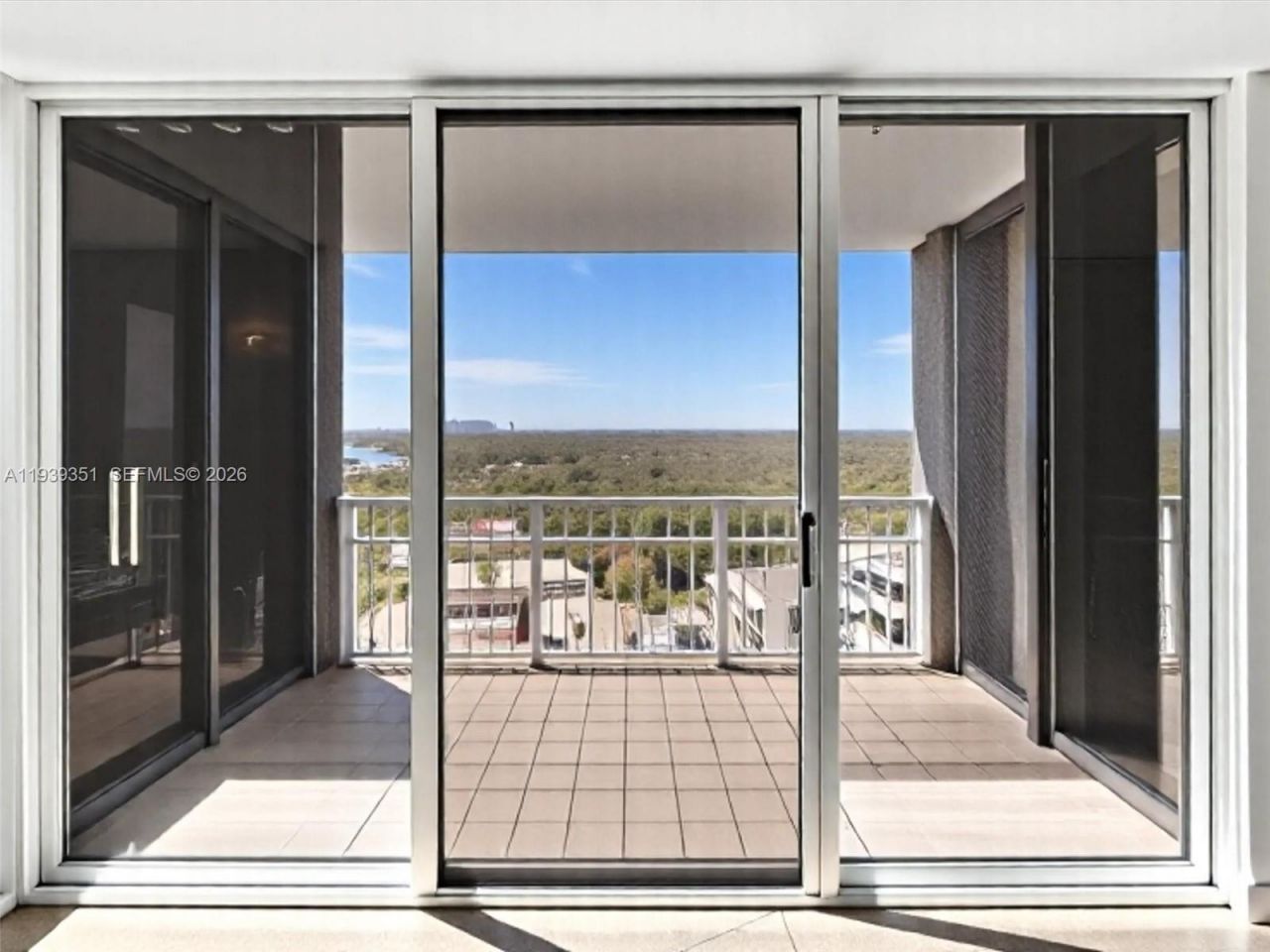 2000 Towerside Ter, Unit 1806, Miami, FL 33138 Photo