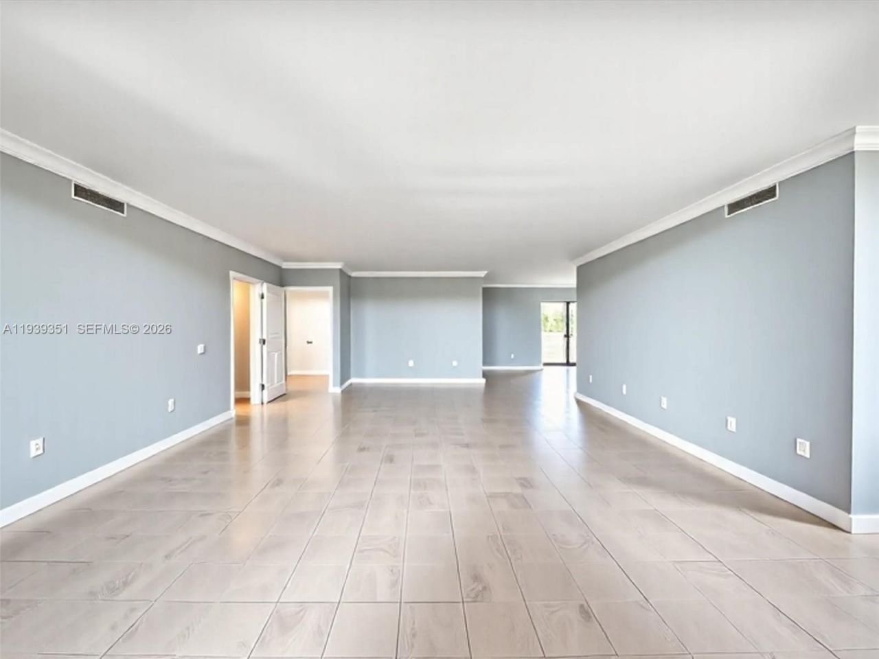 2000 Towerside Ter, Unit 1806, Miami, FL 33138 Photo