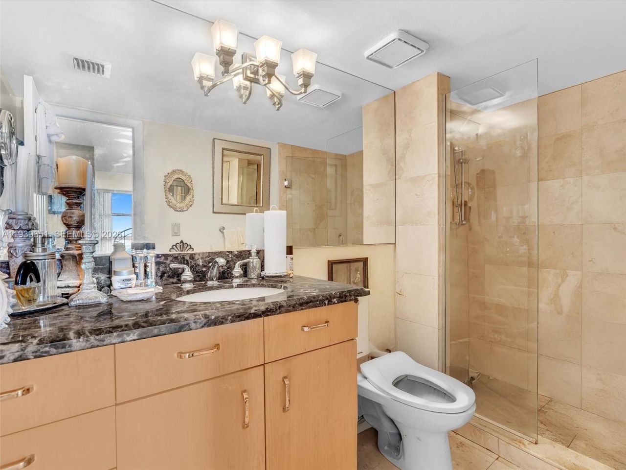 2000 Towerside Ter, Unit 1806, Miami, FL 33138 Photo