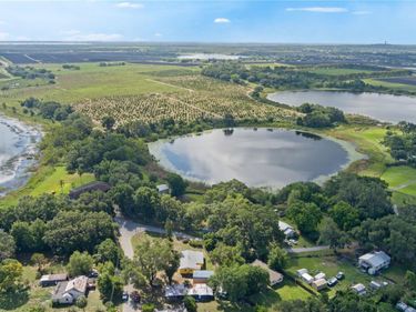 1163 LAKE DRIVE, WAVERLY, FL 33877