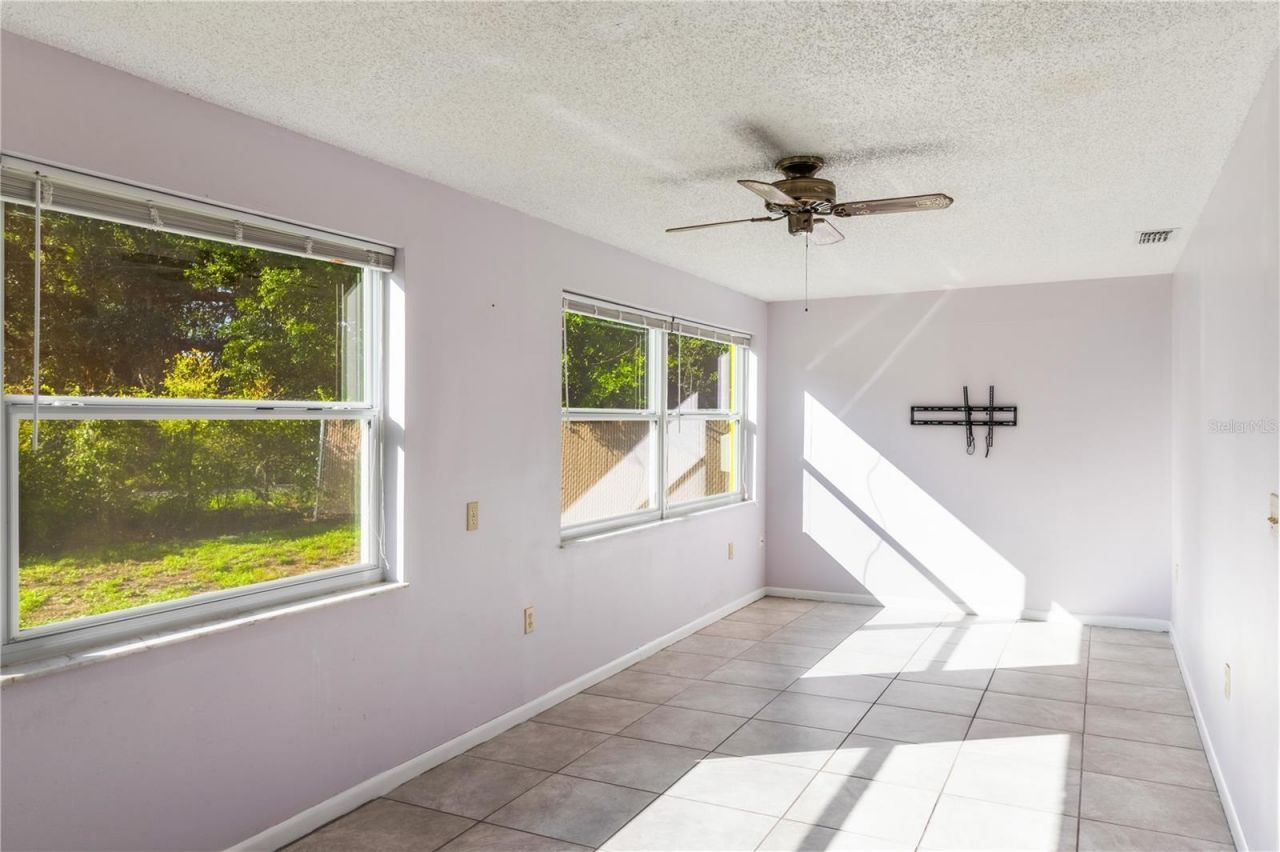 1163 Lake Drive, Waverly, FL 33877 Photo