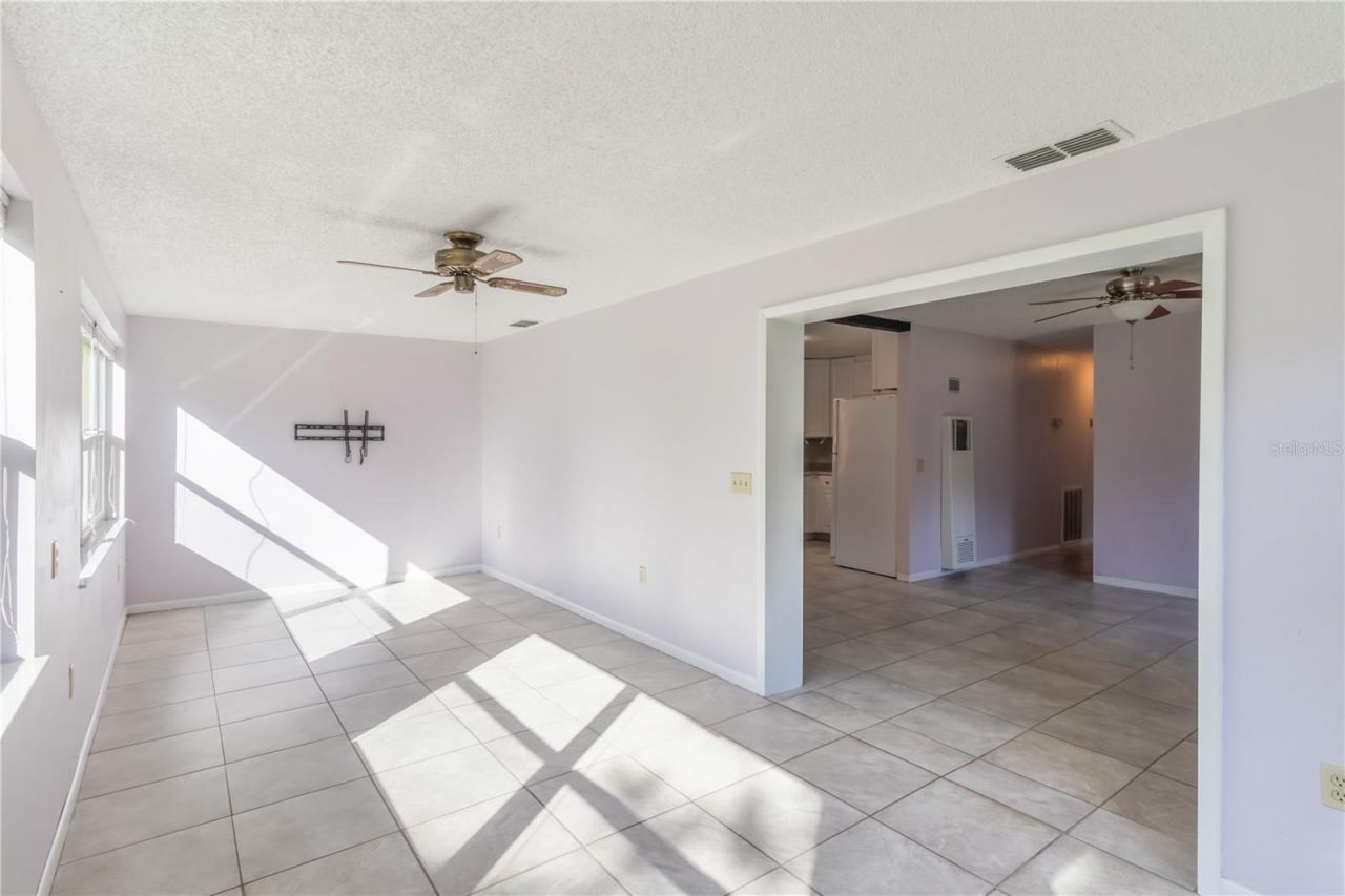 1163 Lake Drive, Waverly, FL 33877 Photo