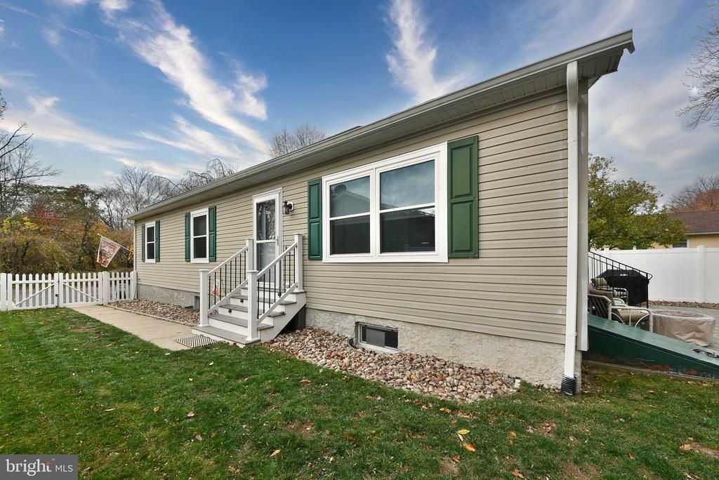 601 Fourth Avenue, Croydon, PA 19021 Main Photo