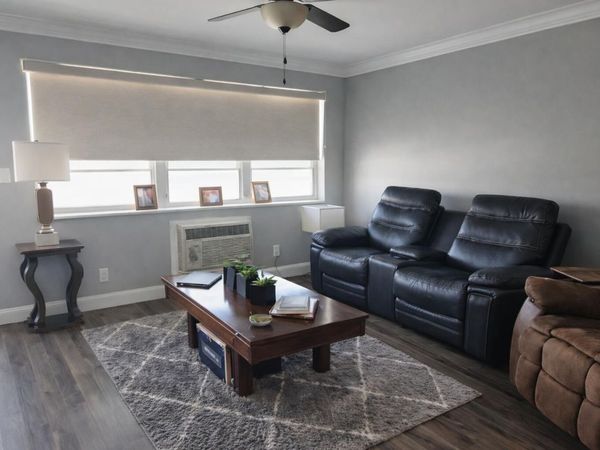 155 Sussex H, West Palm Beach, FL 33417