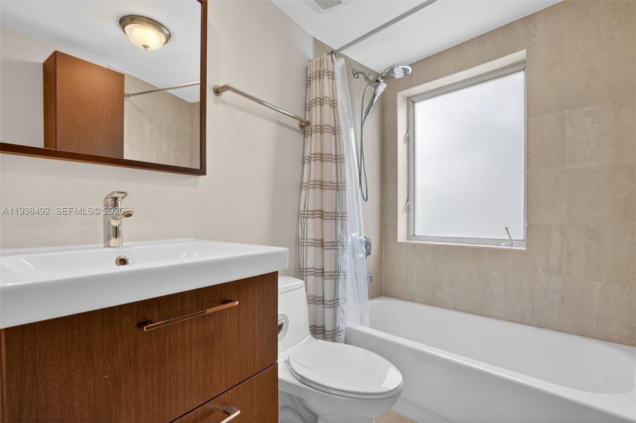 7700 S Collins Ave, Unit 1, Miami Beach, FL 33141 Photo