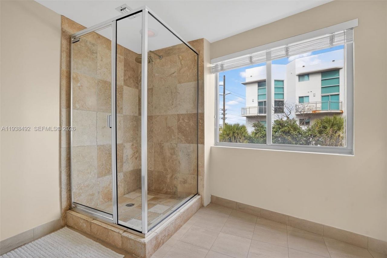 7700 S Collins Ave, Unit 1, Miami Beach, FL 33141 Photo