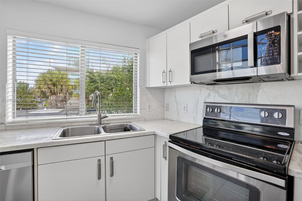 7700 S Collins Ave, Unit 1, Miami Beach, FL 33141 Photo