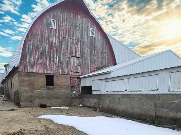 23363 Tollgate Road, Holy Cross, IA 52054