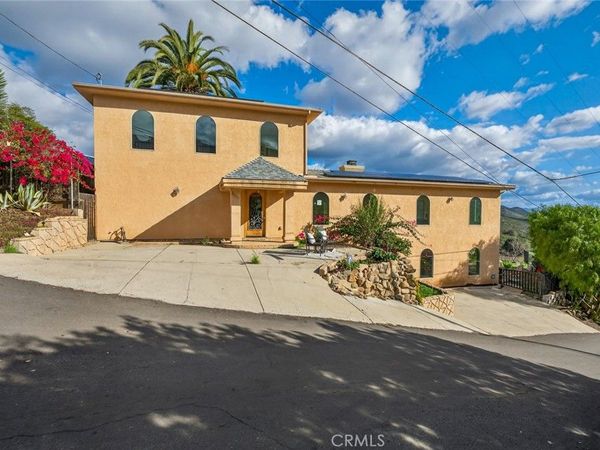 20227 Ash Lane, Escondido, CA 92029