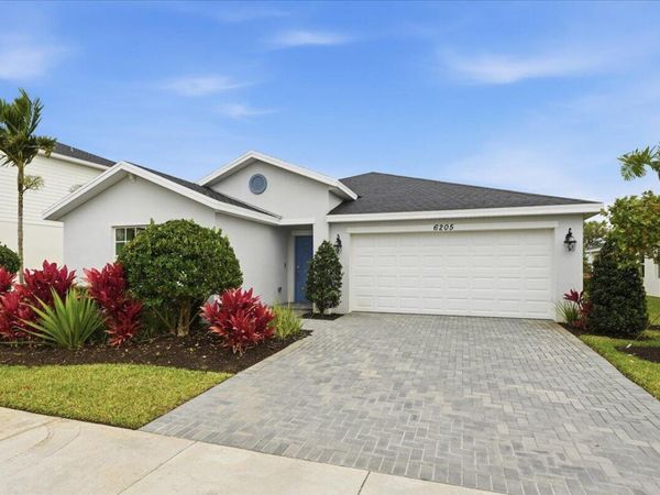 6205 NW Sweetwood Drive, Port St. Lucie, FL 34987