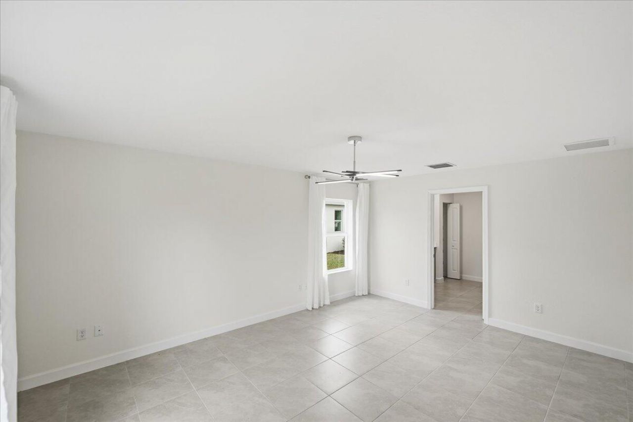 6205 NW Sweetwood Drive, Port Saint Lucie, FL 34987 Photo