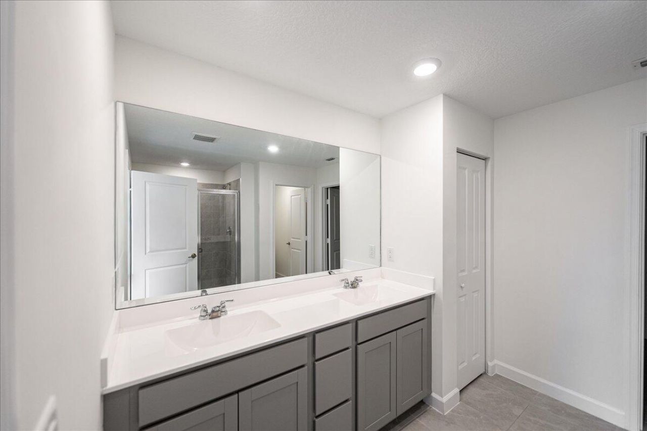 6205 NW Sweetwood Drive, Port Saint Lucie, FL 34987 Photo