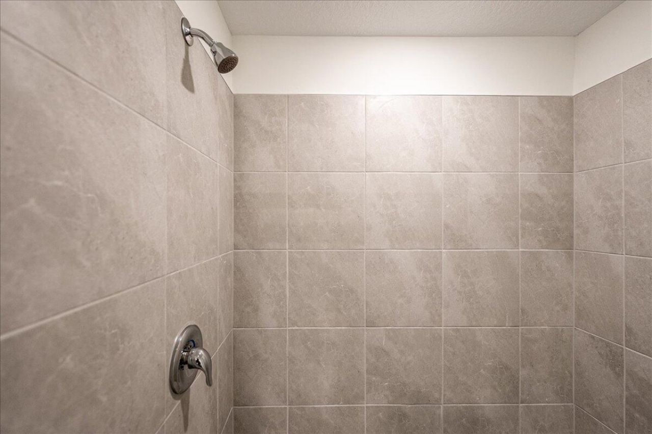 6205 NW Sweetwood Drive, Port Saint Lucie, FL 34987 Photo