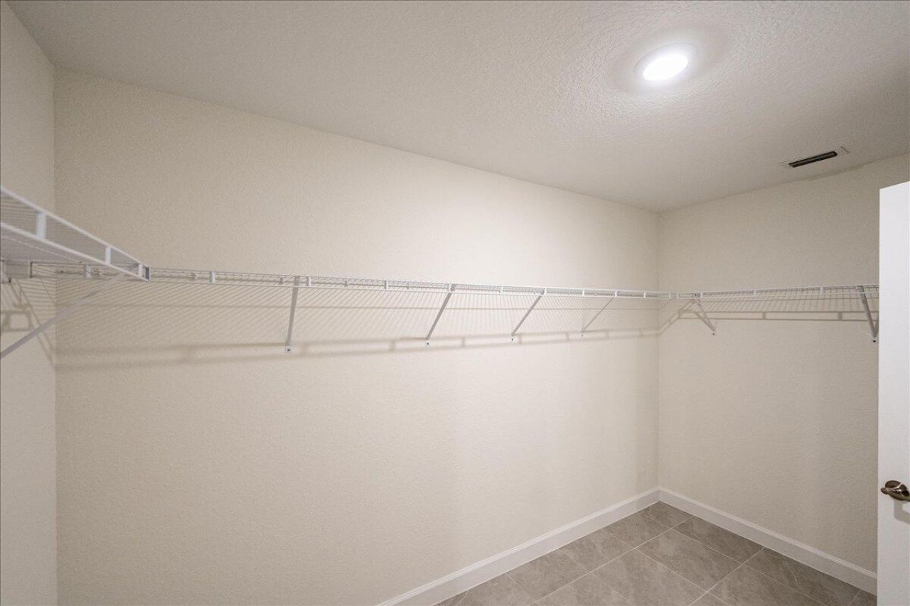 6205 NW Sweetwood Drive, Port Saint Lucie, FL 34987 Photo