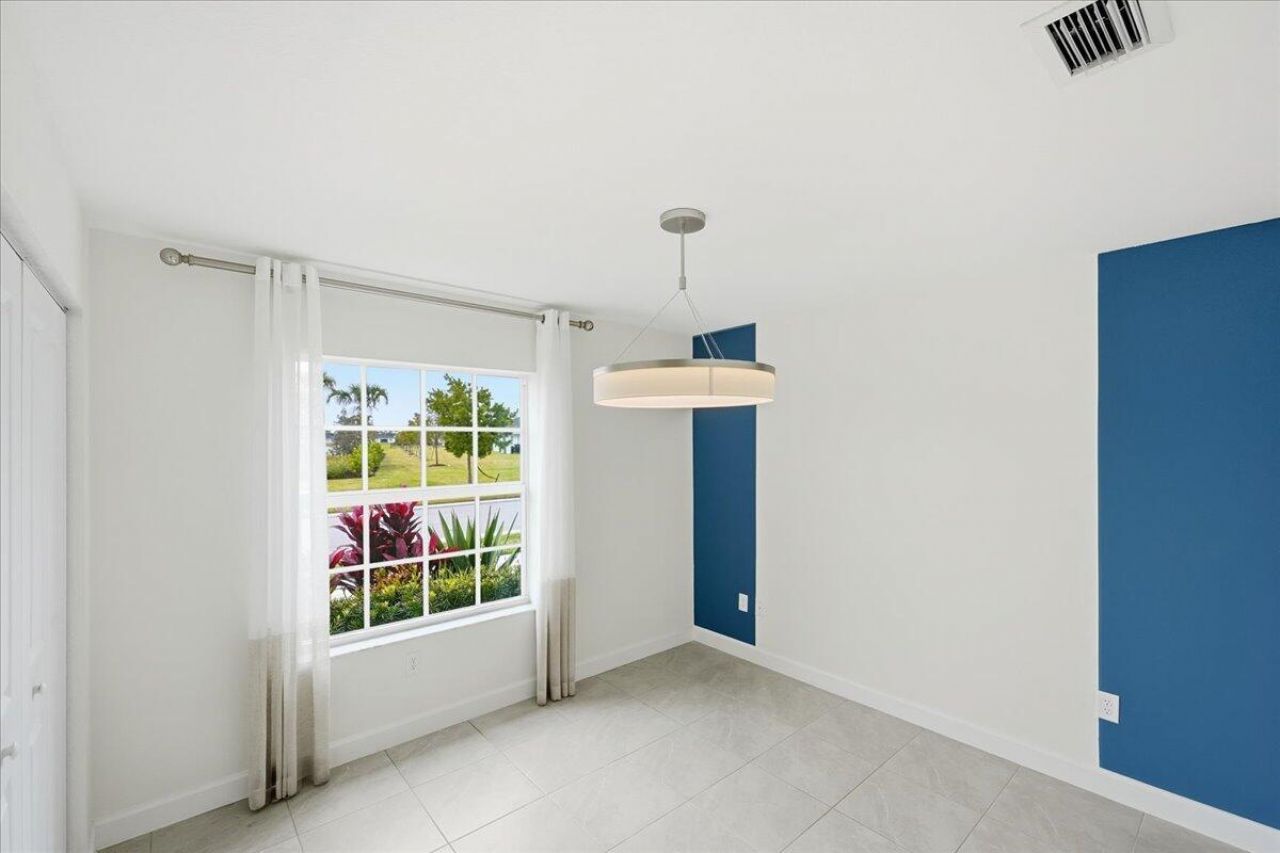 6205 NW Sweetwood Drive, Port Saint Lucie, FL 34987 Photo