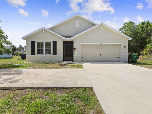 692 SW Paar Drive, Port St. Lucie, FL 34953