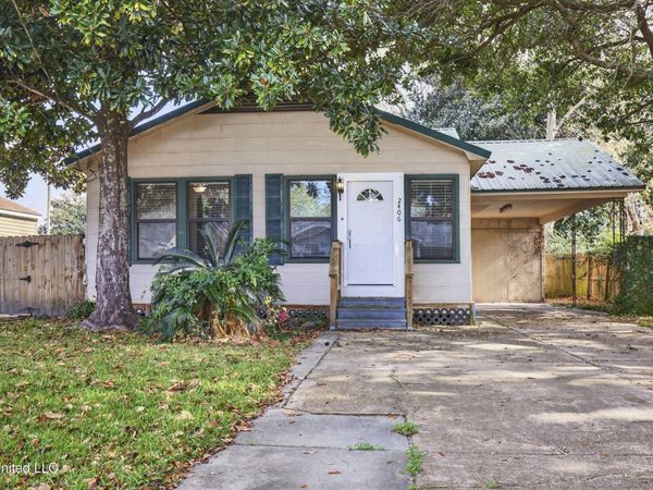 2406 8th Street, Pascagoula, MS 39567