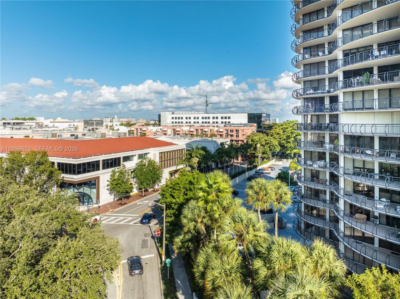 2843 S Bayshore Dr , Unit 6B, Miami, FL 33133 Photo