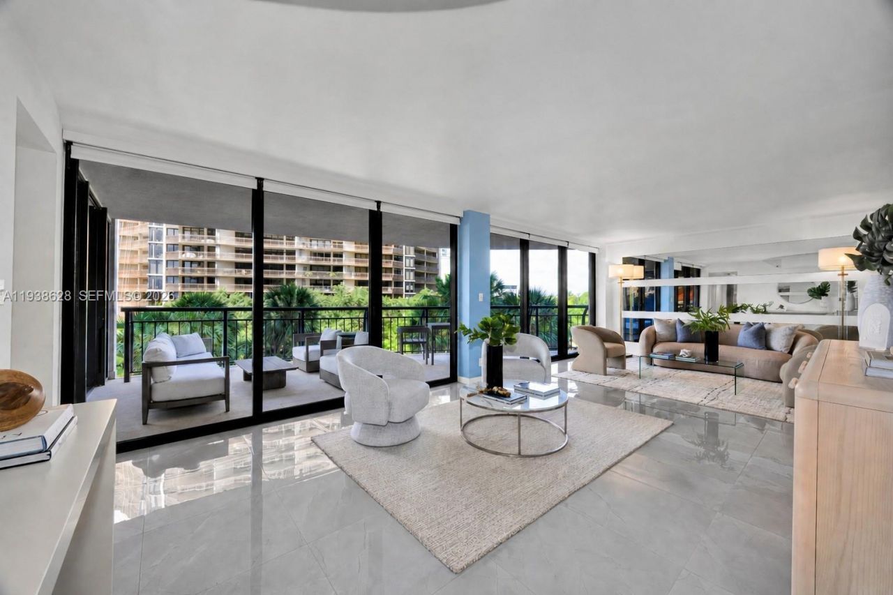 2843 S Bayshore Dr, Unit 6B, Miami, FL 33133 Photo