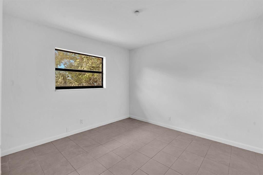 5748 NW 27th Court, Fort Lauderdale, FL 33313 Photo