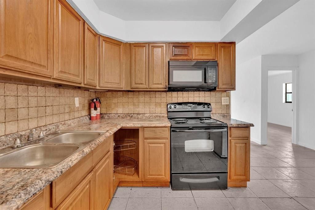 5748 NW 27th Court, Fort Lauderdale, FL 33313 Photo