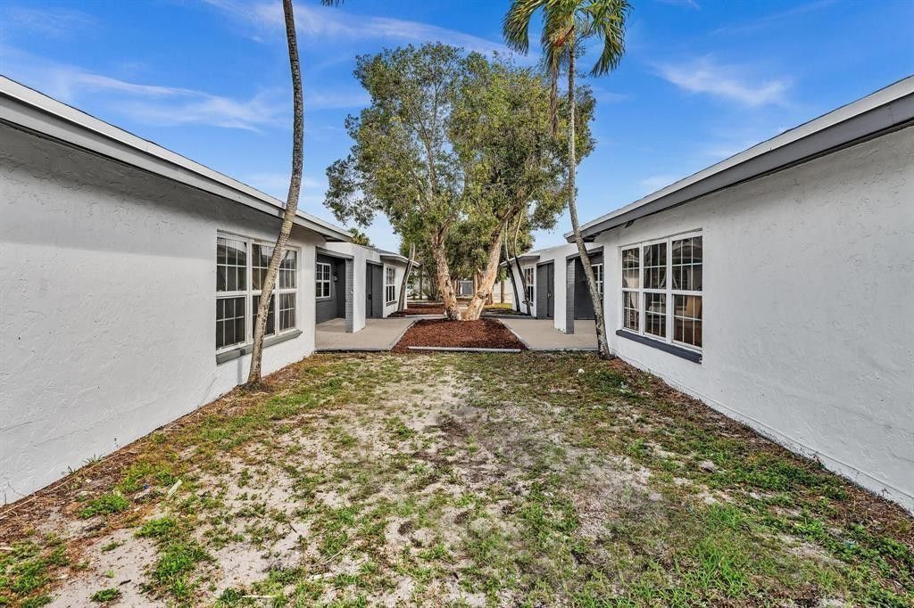 5748 NW 27th Court, Fort Lauderdale, FL 33313 Photo