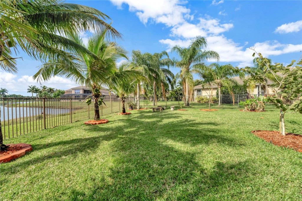 2355 Little Eagle Lane Sw, Vero Beach, FL 32962 Photo