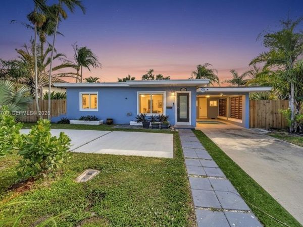 2304 SE 13th Ct, Pompano Beach, FL 33062