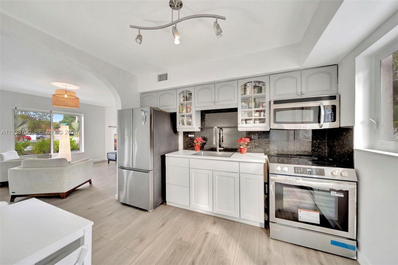 2304 SE 13th Ct, Pompano Beach, FL 33062 Photo