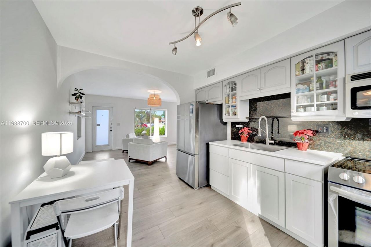 2304 SE 13th Ct, Pompano Beach, FL 33062 Photo