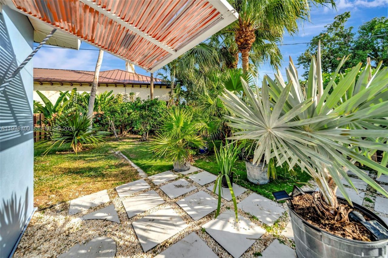 2304 SE 13th Ct, Pompano Beach, FL 33062 Photo