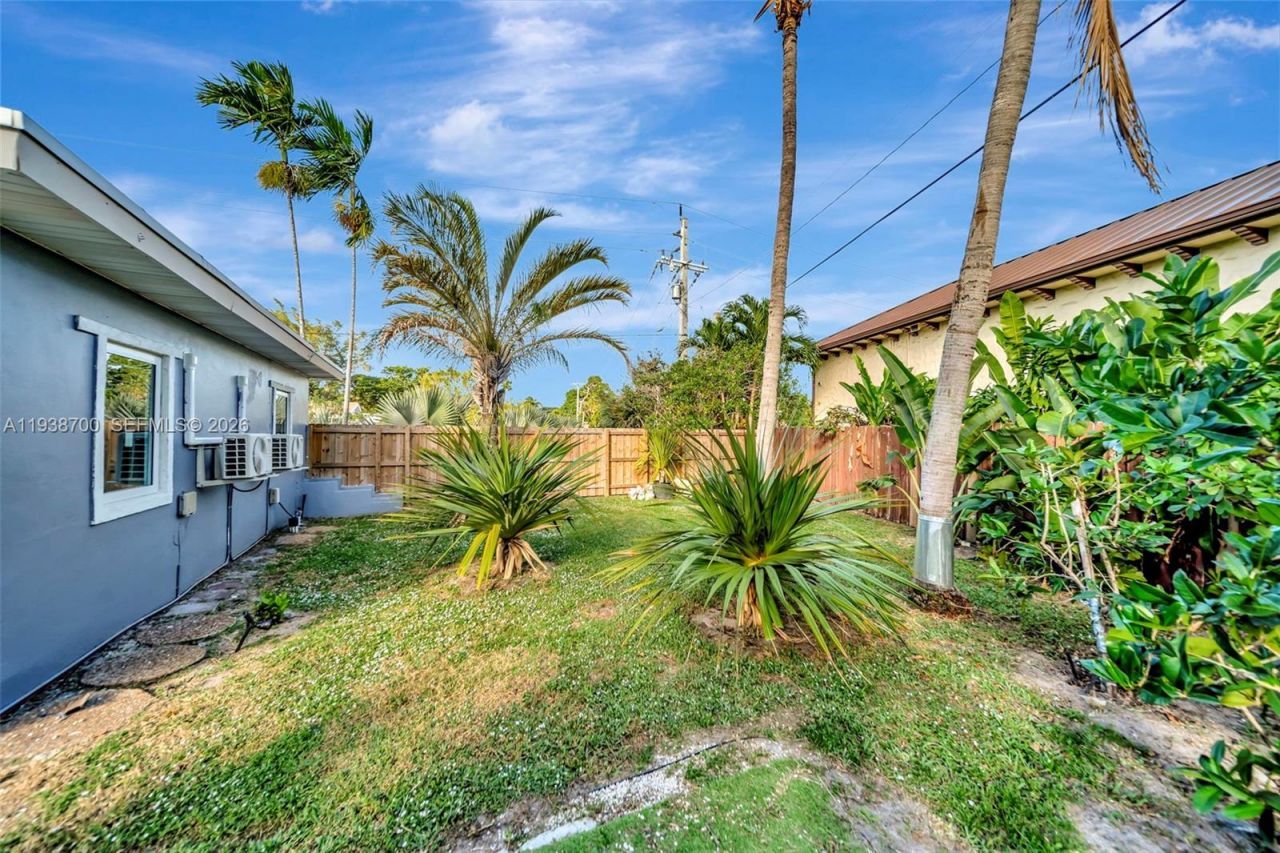 2304 SE 13th Ct, Pompano Beach, FL 33062 Photo