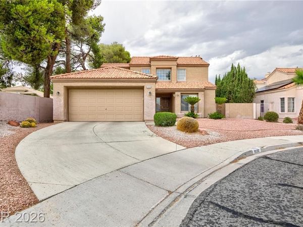 9836 Russett Wood Circle, Las Vegas, NV 89117