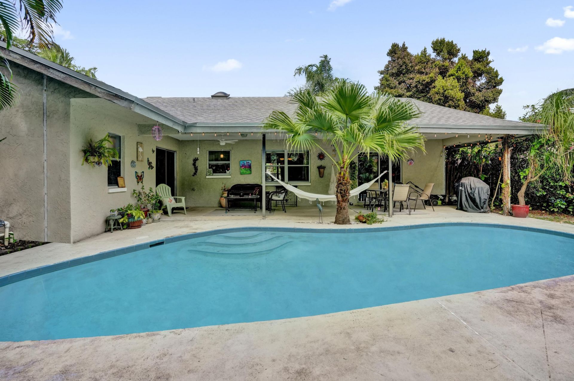 194 Parkwood Drive, Royal Palm Beach, FL 33411 Photo